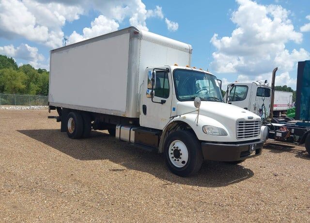 2014 FREIGHTLINER M2