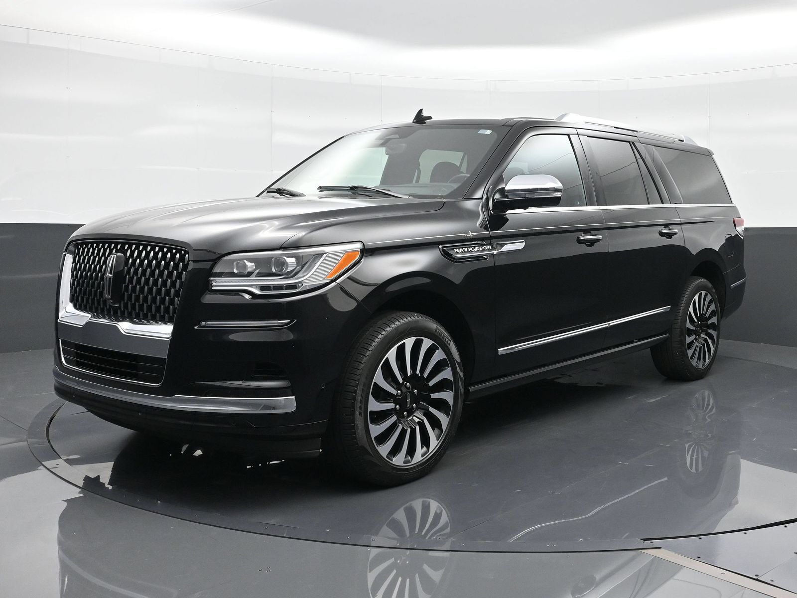 2023 LINCOLN Navigator L