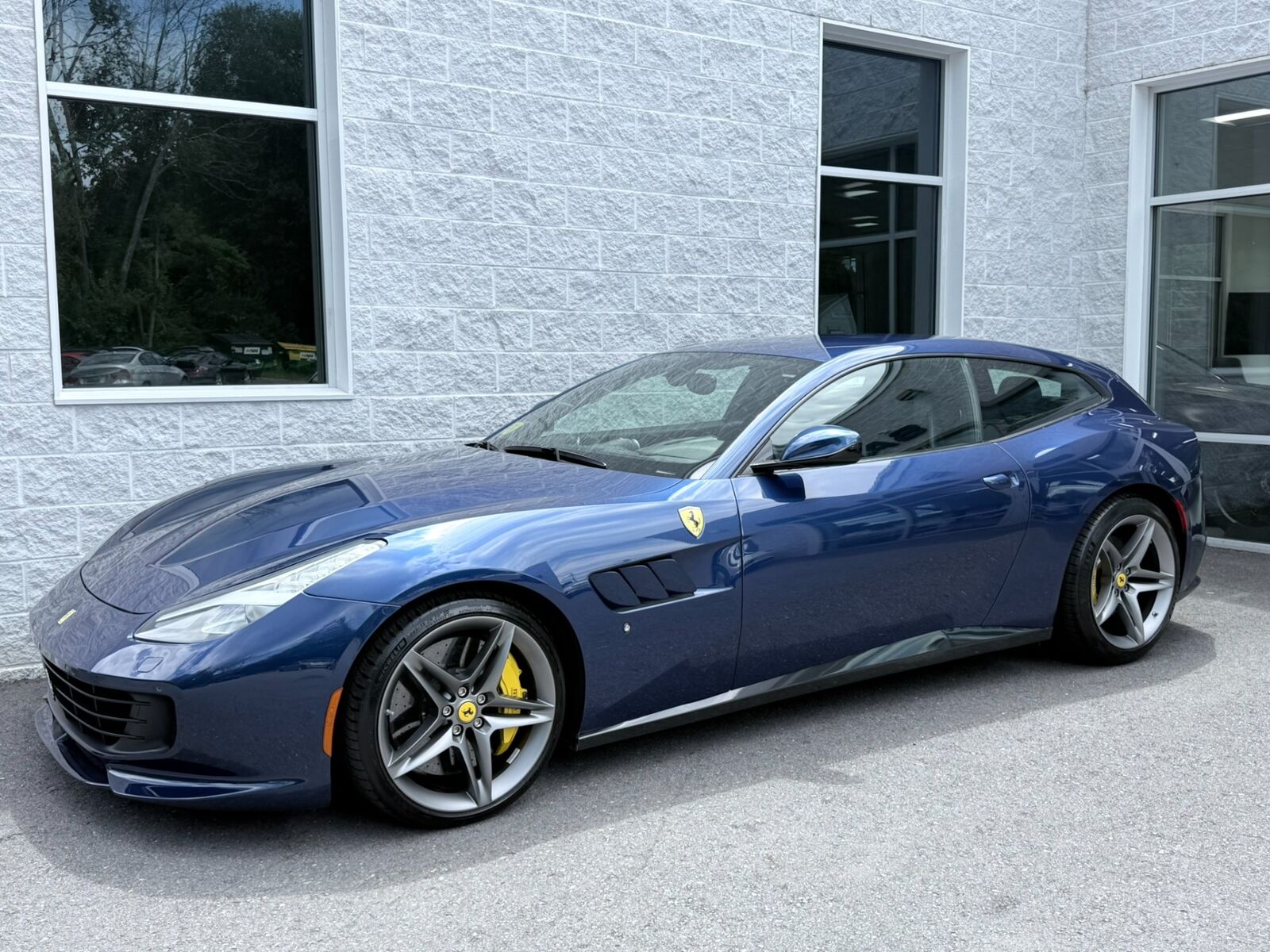 2019 FERRARI GTC4Lusso