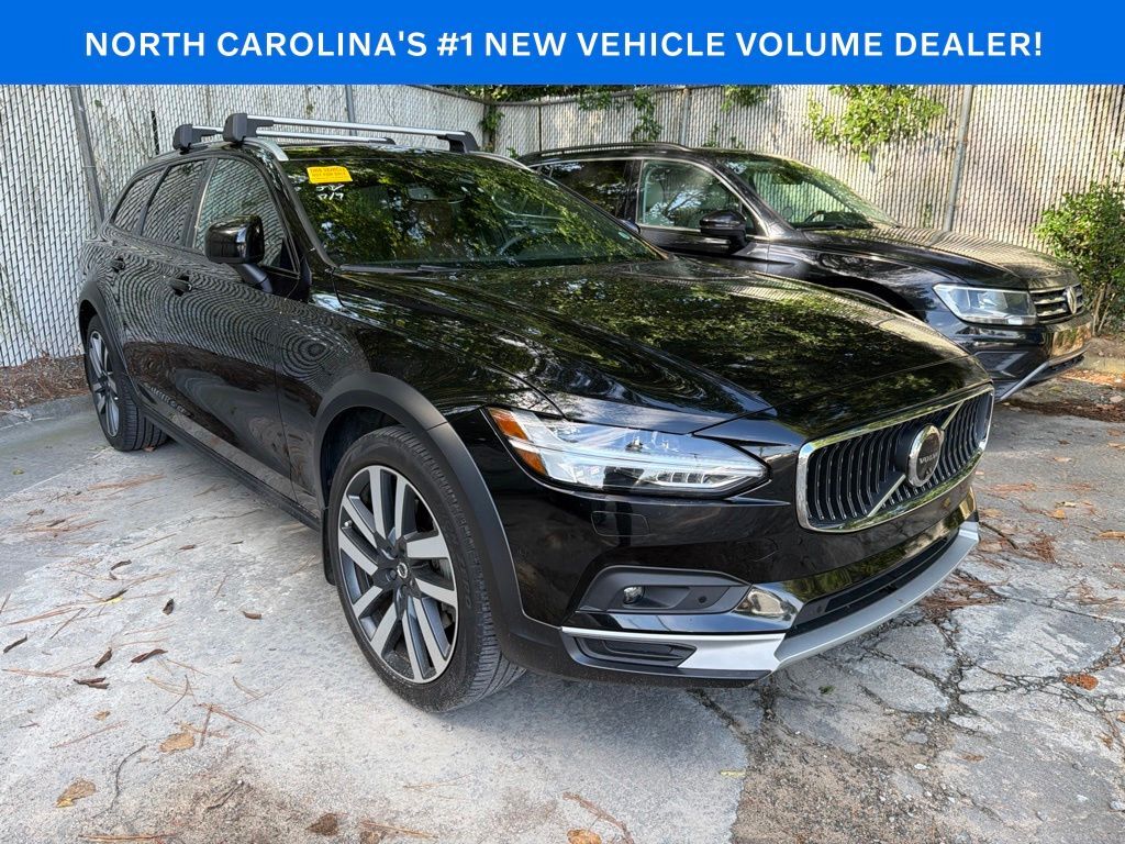 2024 VOLVO V90CC