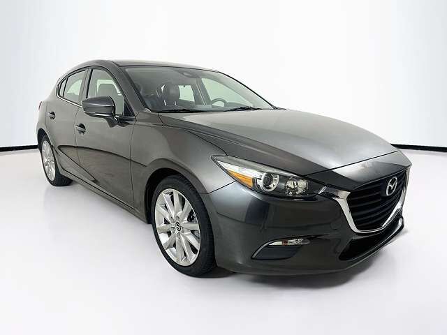 2017 MAZDA Mazda3