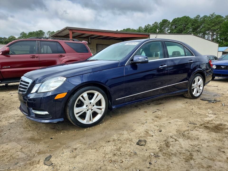 2013 MERCEDES-BENZ E-Class