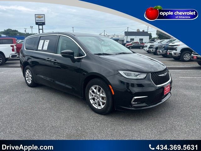 2023 CHRYSLER Pacifica