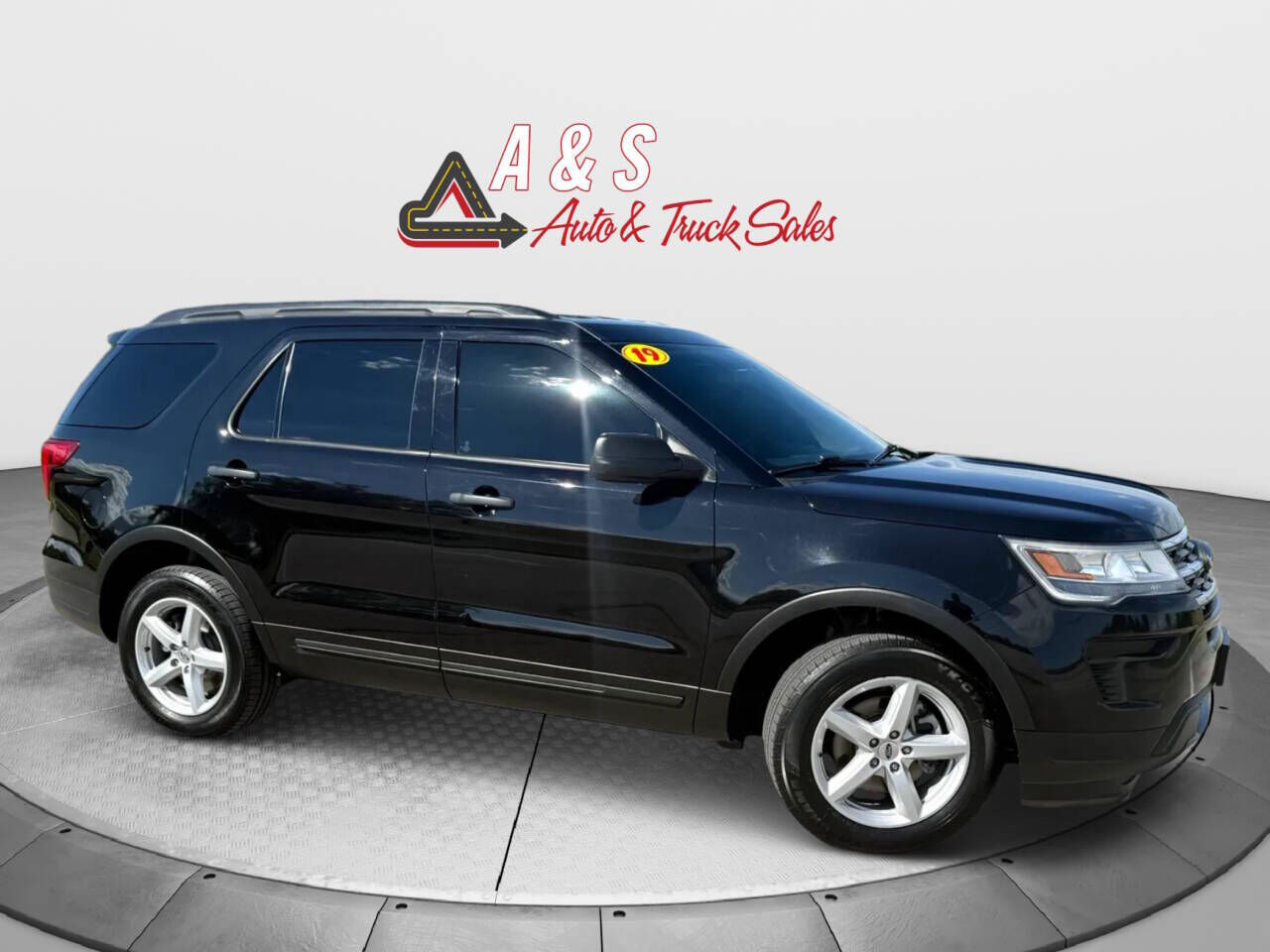 2019 FORD Explorer