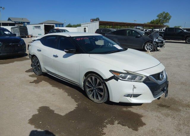 2017 NISSAN Maxima