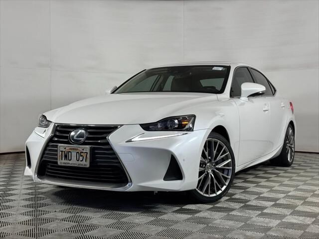 2019 LEXUS IS