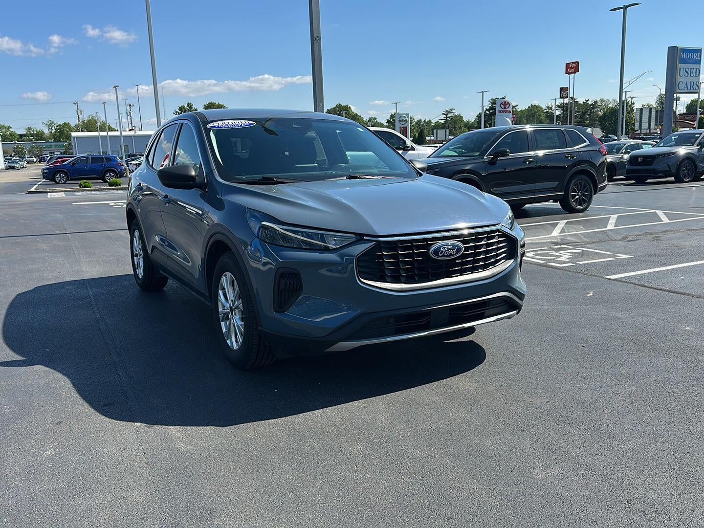 2024 FORD Escape