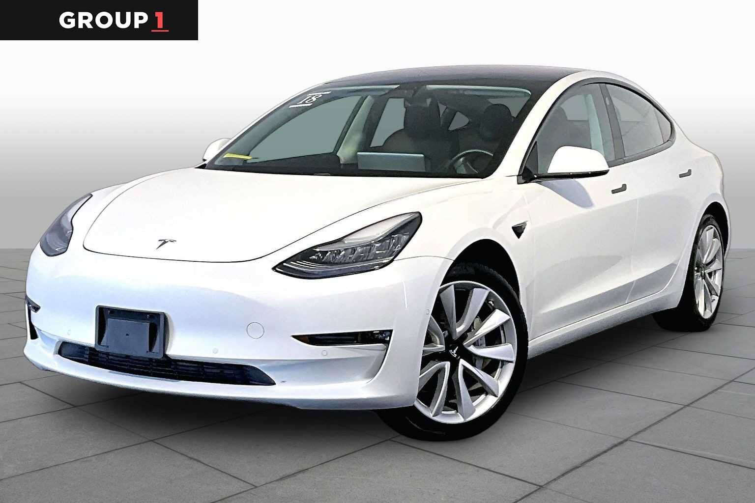 2018 TESLA Model 3