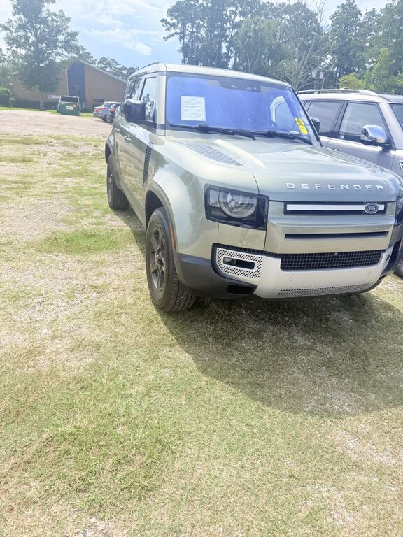 2022 LAND ROVER Defender