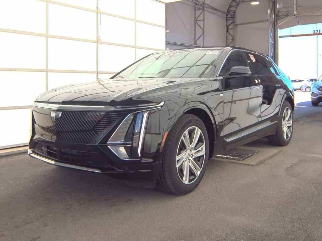2024 CADILLAC Lyriq