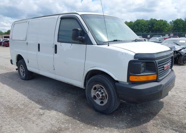 2011 GMC Savana
