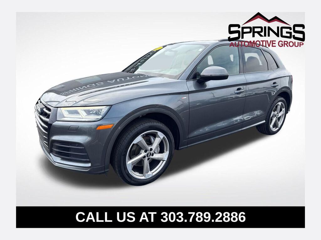 2020 AUDI Q5 e
