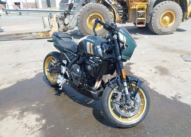 2026 SUZUKI GSX-8TT