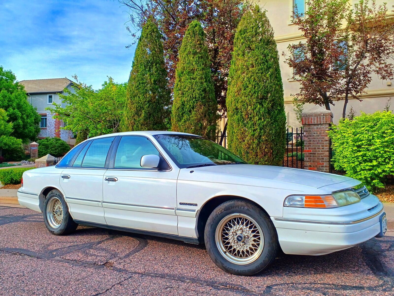 Ford Crown Victoria