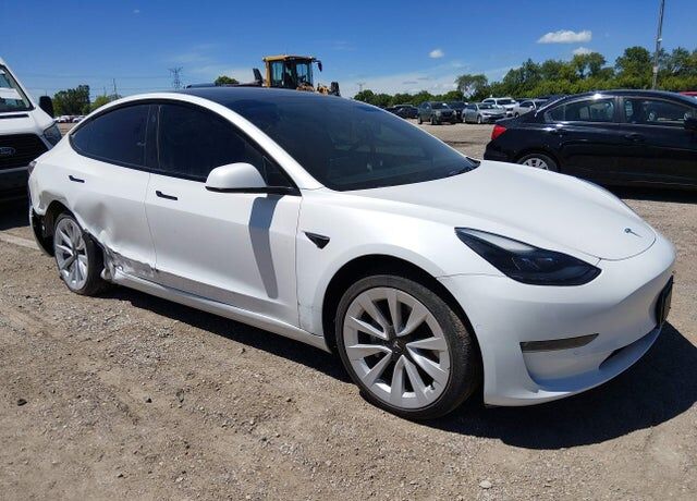 2022 TESLA Model 3