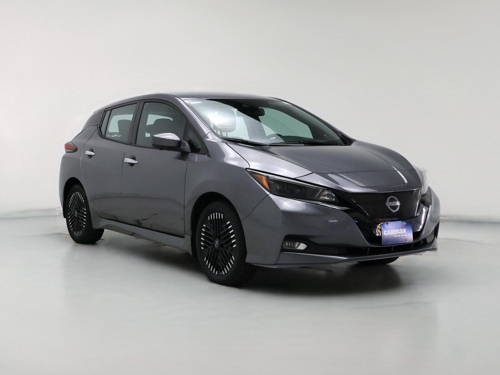 2024 NISSAN Leaf