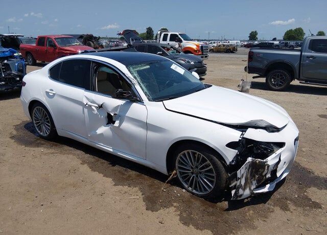 2017 ALFA ROMEO Giulia