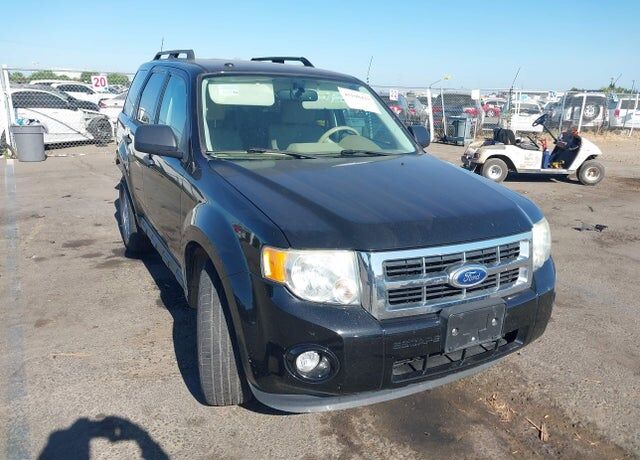 2011 FORD Escape