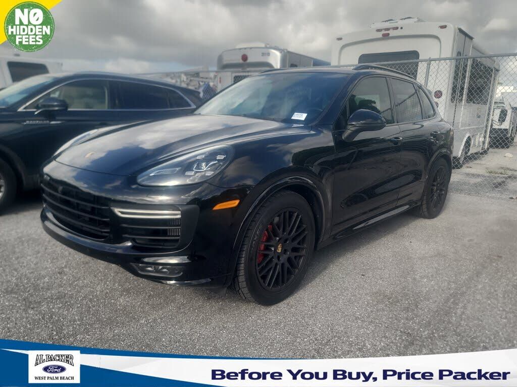 2016 PORSCHE Cayenne
