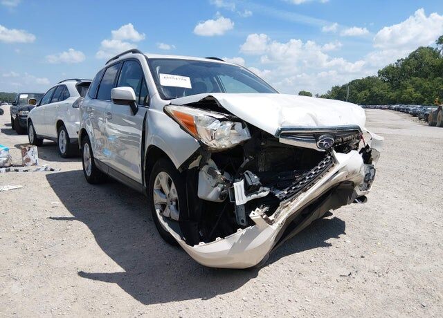 2015 SUBARU Forester