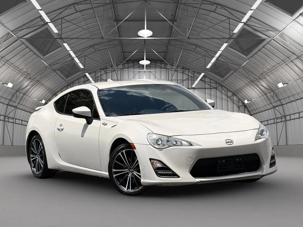 2016 TOYOTA Scion