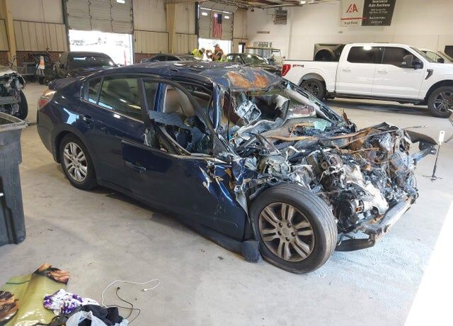2011 NISSAN Altima
