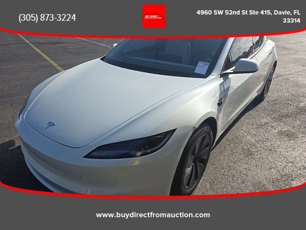 2025 TESLA Model 3