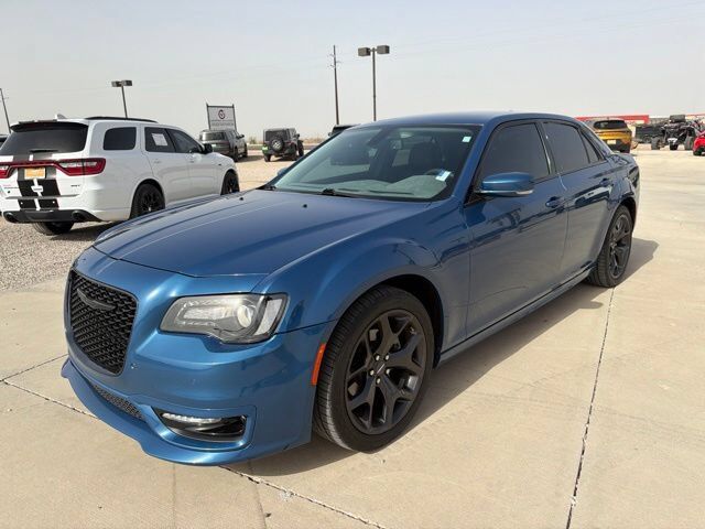 2021 CHRYSLER 300