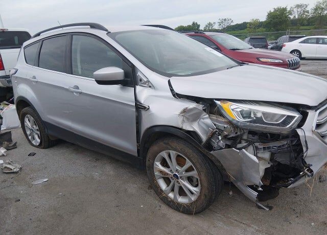 2017 FORD Escape