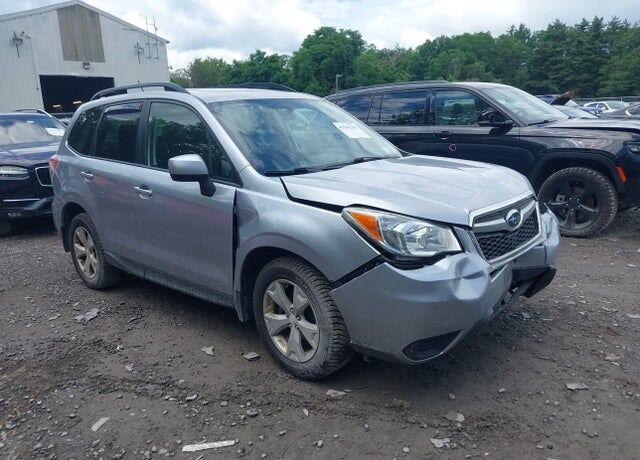 2015 SUBARU Forester