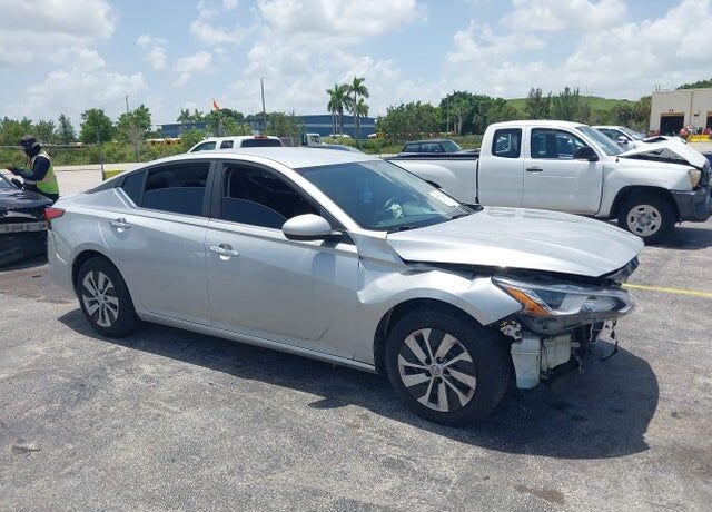 2019 NISSAN Altima