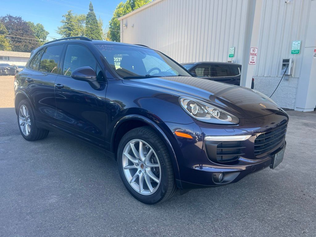 2017 PORSCHE Cayenne
