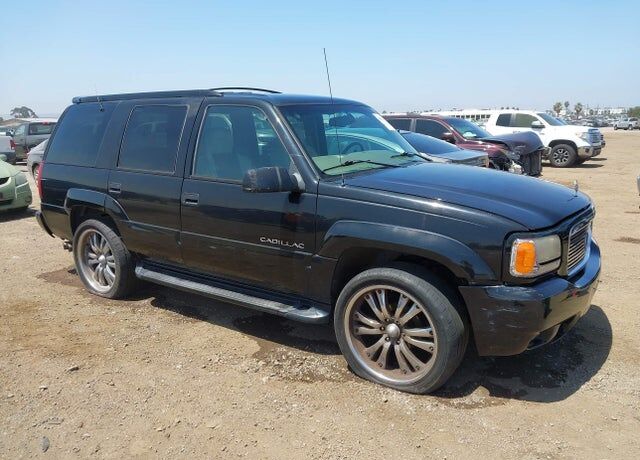 2000 CADILLAC Escalade