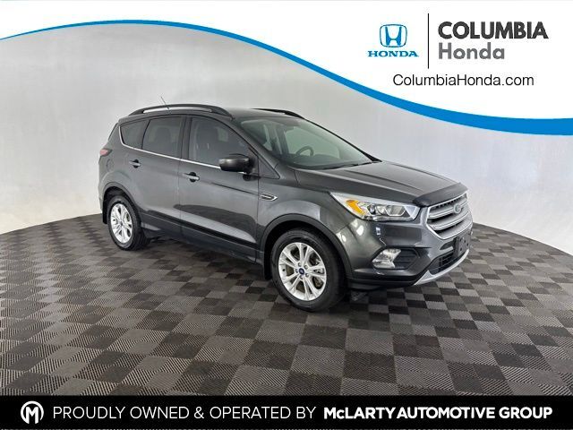 2017 FORD Escape