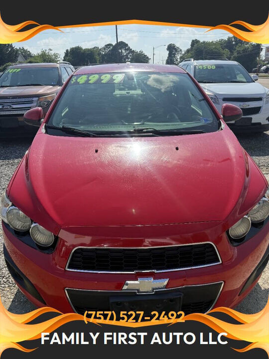 2015 CHEVROLET Sonic