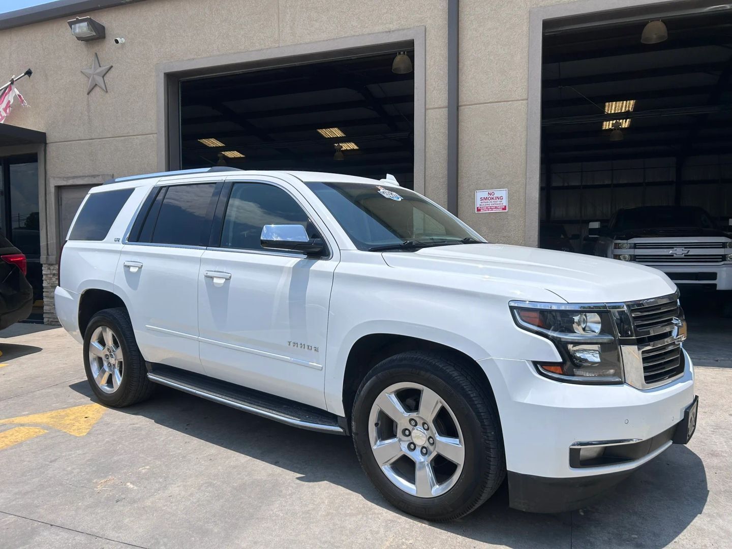 2016 CHEVROLET Tahoe