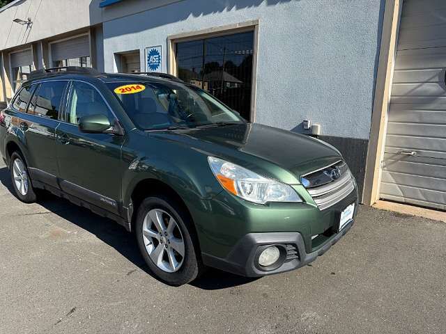 2014 SUBARU Outback