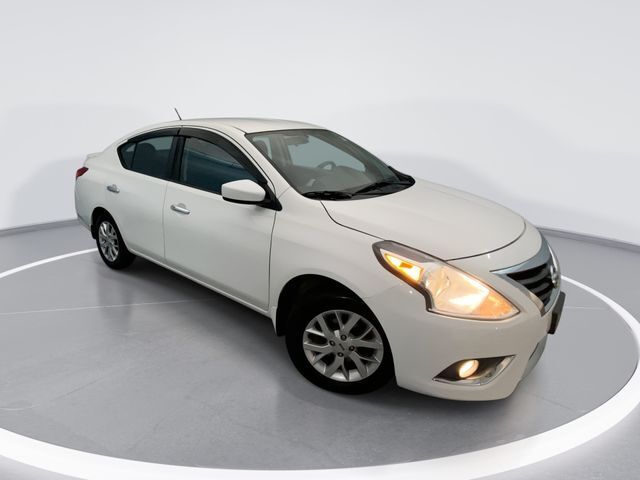 2017 NISSAN Versa