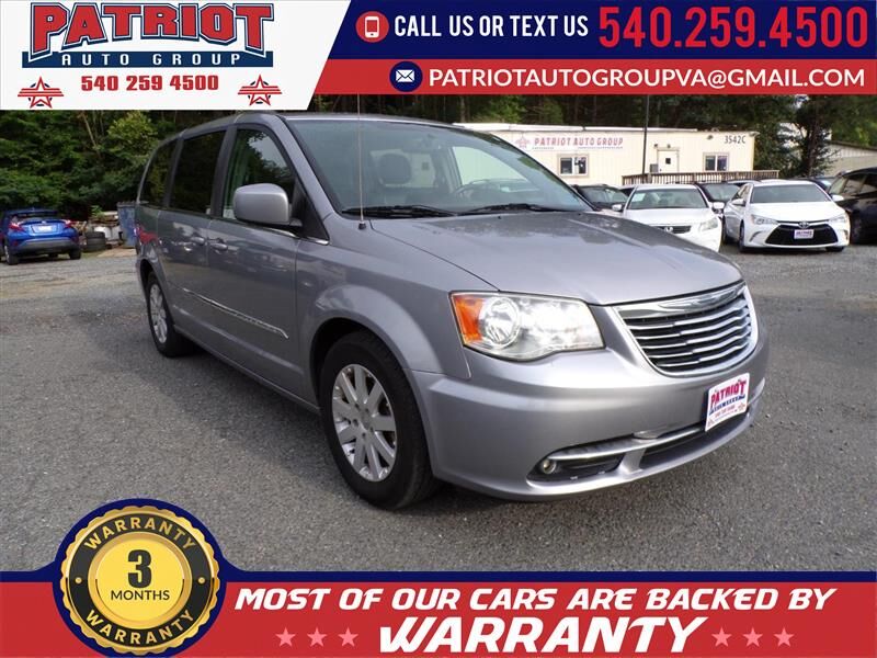 2014 CHRYSLER Town and Country