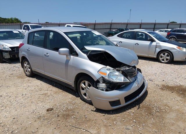 2012 NISSAN Versa