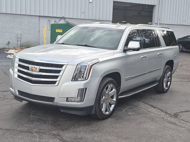 2017 CADILLAC Escalade ESV