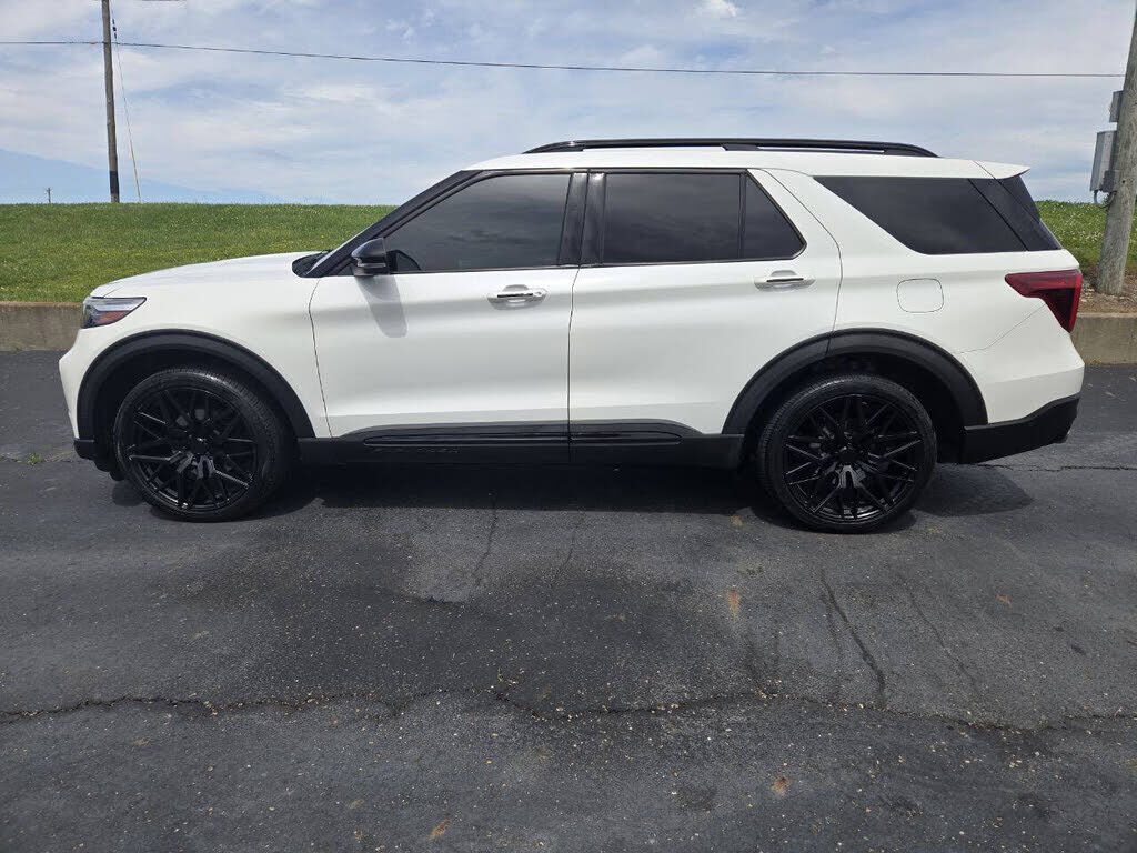 2020 FORD Explorer