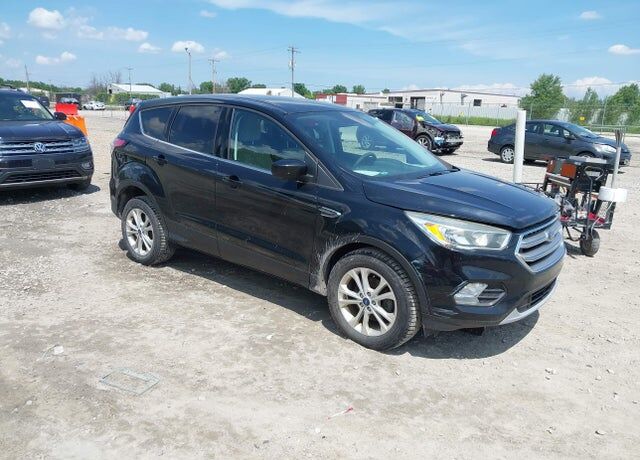 2017 FORD Escape