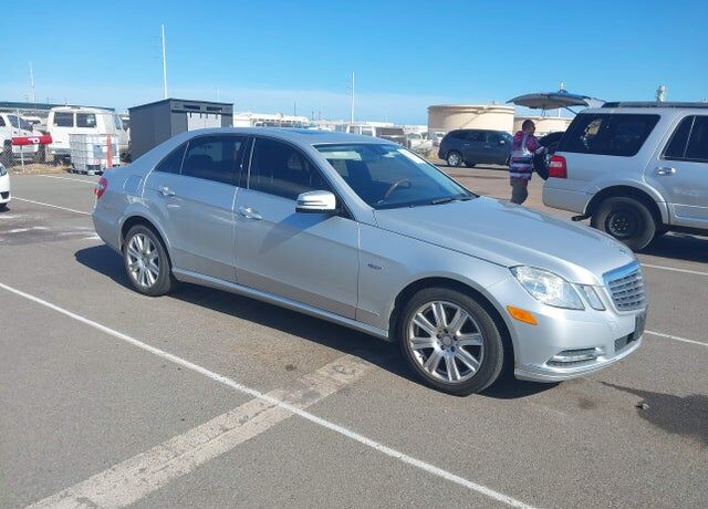 2012 MERCEDES-BENZ E-Class