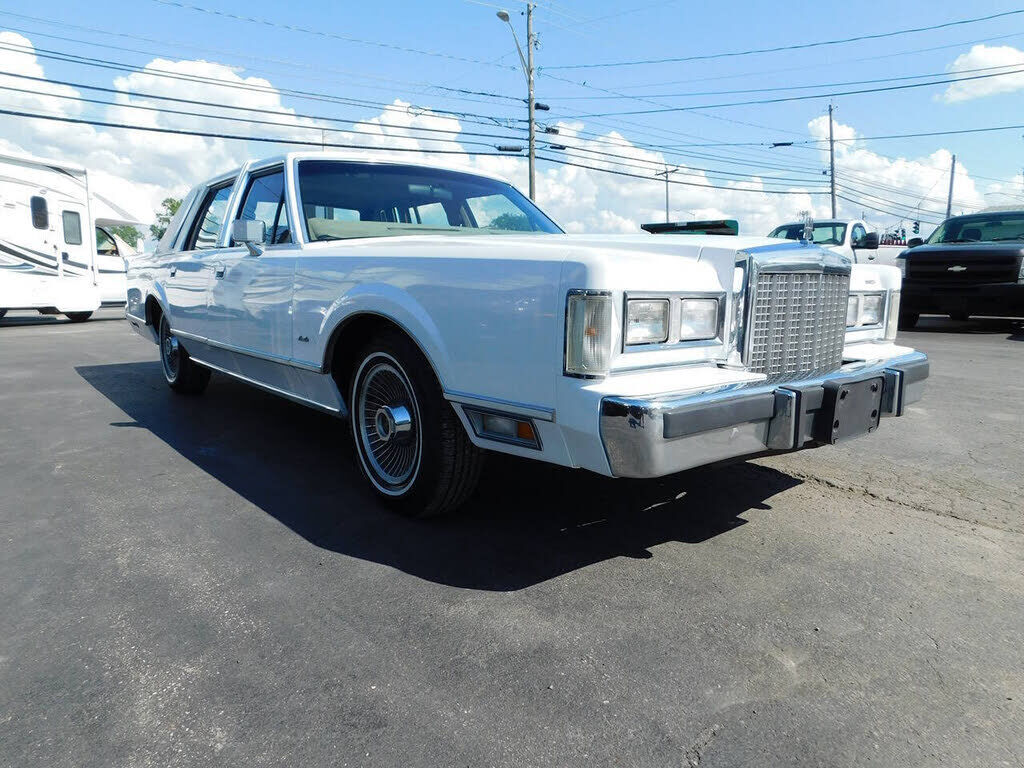 1986 LINCOLN Town Car