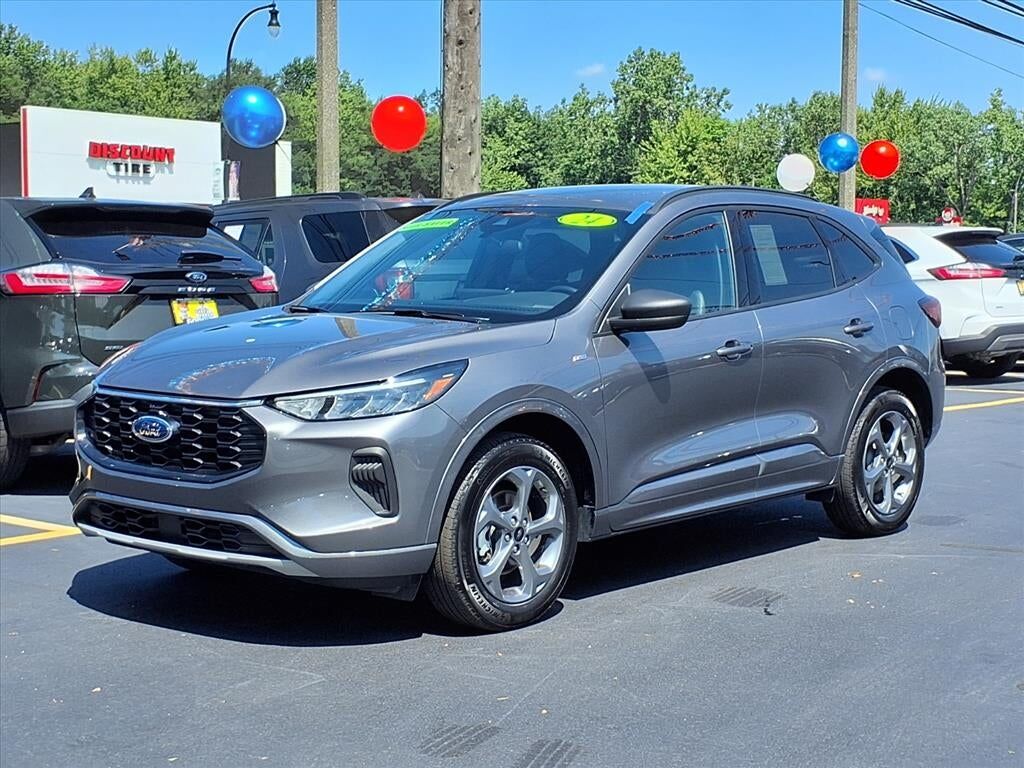 2024 FORD Escape