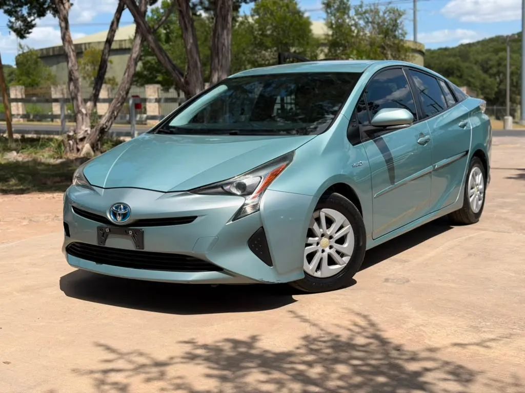 2016 TOYOTA PRIUS