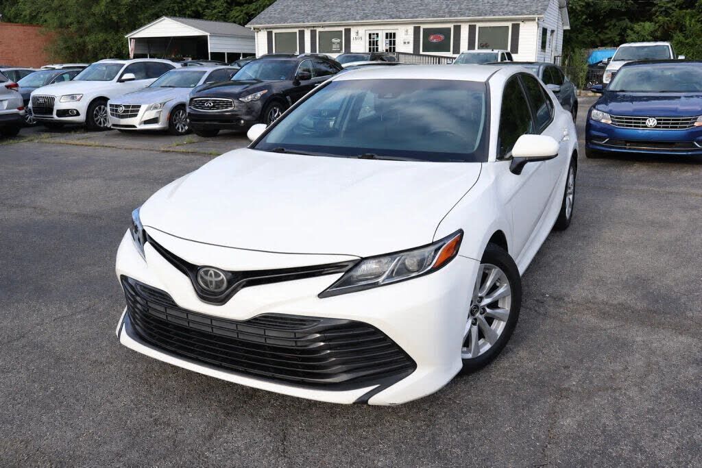 2018 TOYOTA Camry