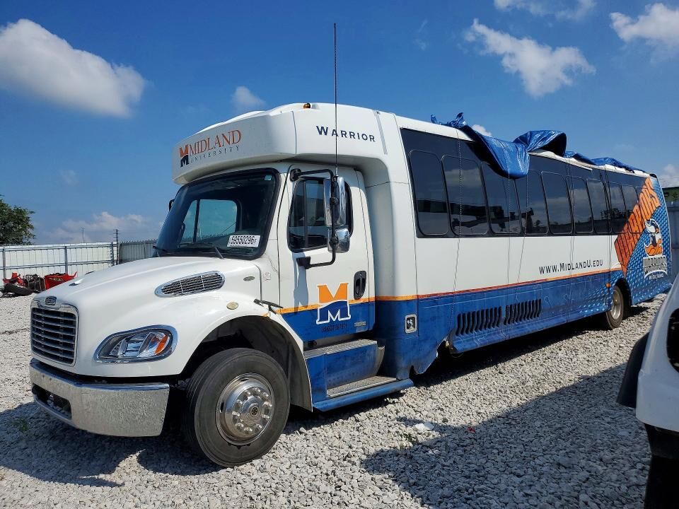 2011 FREIGHTLINER M2