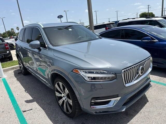 2020 VOLVO XC90